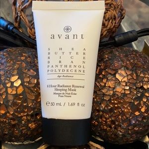 Avant 8 hour Radiance Renewal sleeping mask